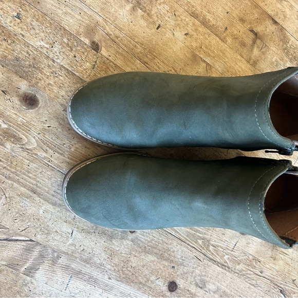 Eurosoft by Sofft Elan Olive Ankle Boots Women’s 7.5 - Picture 11 of 11